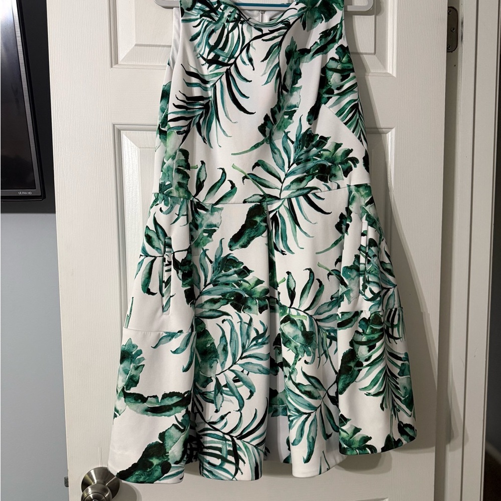 Taylor Tropical Leaf Print Dress